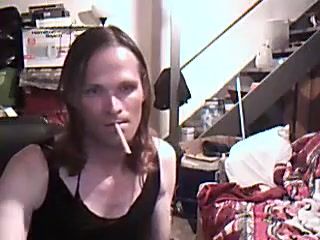 Hustler smoking in sexy cloths Bongacams - 1