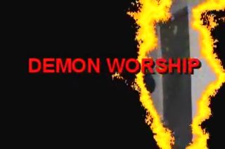 Abigail Mac Demon Worship Famosa - 1