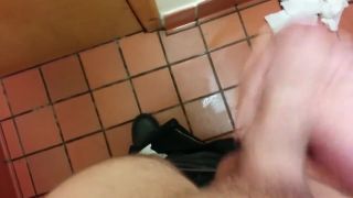 Peruana Huge Messy Public Toilet Cumshot (oops) Pure 18 - 1