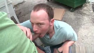 Firsttime Black stud cock sucked in public part1 Peludo - 1
