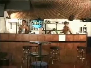 Comendo bartenders in gay threesome Dominant - 1